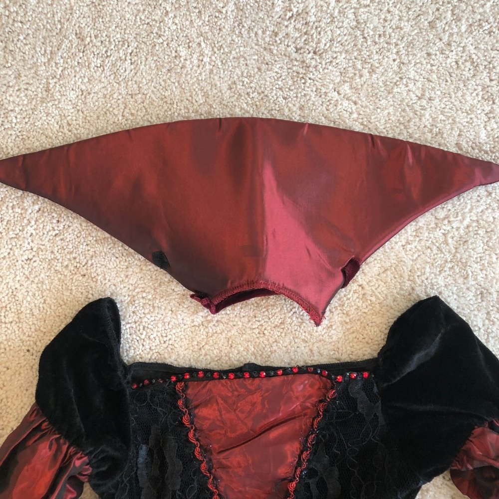 Disguise Princess Vampira Deluxe Costume Halloween Girls Black Red Velvety Dress - Picture 8 of 10